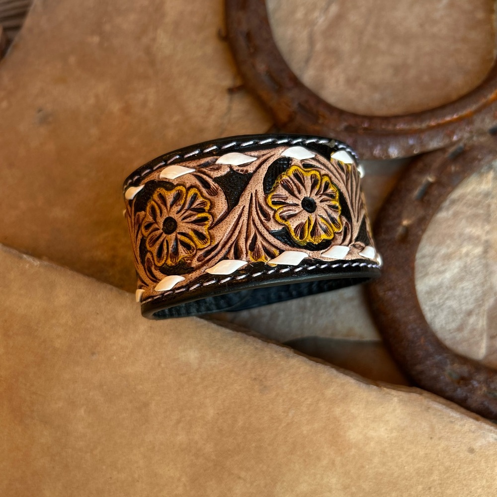 Tooled Leather Floral Embossed Bracelet Black and Brown NWT - Picture 9 of 14
